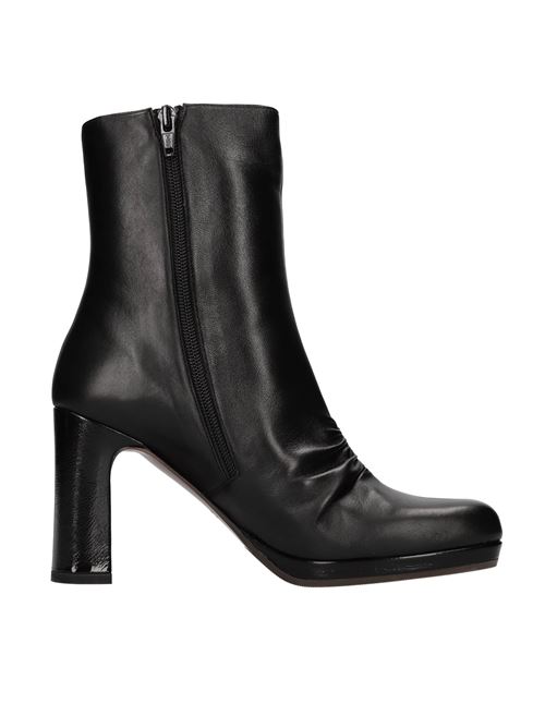 Uaura Besalu leather ankle boots CHIE MIHARA | UARA BESALUNERO